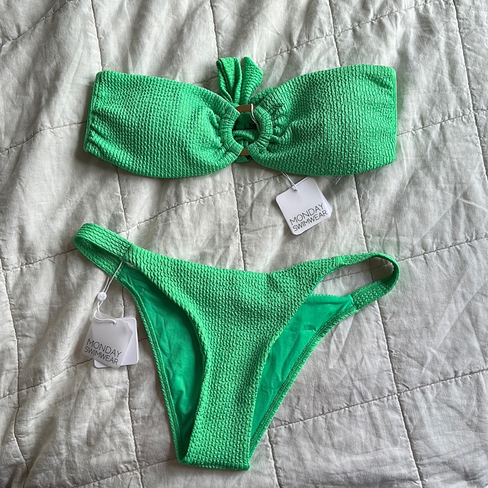 Monday Swimwear Aloe Crinkle Set Size Small